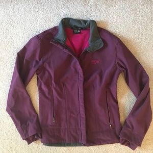 Women’s Mountain Hardware jacket